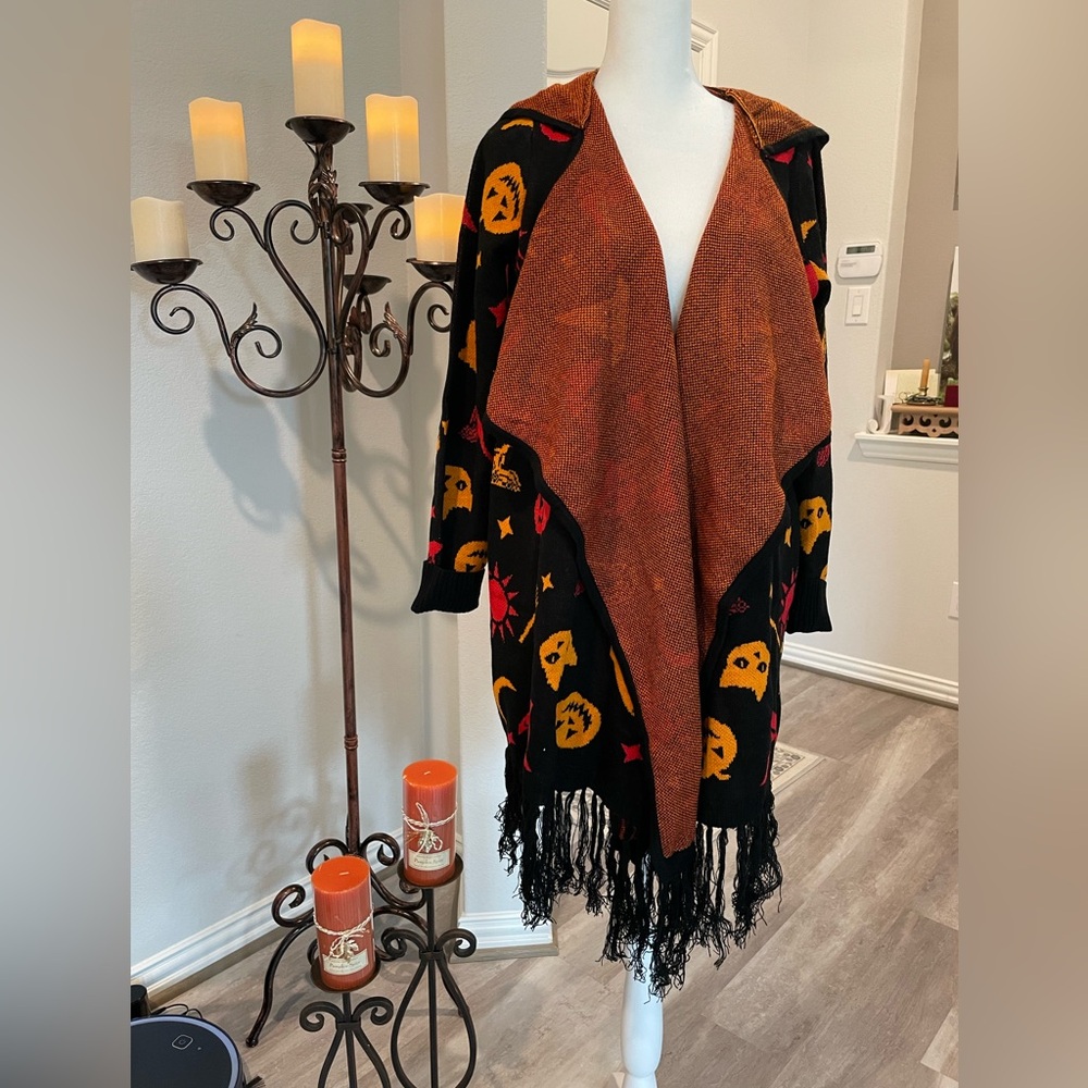 Hocus Pocus knit sweater Cardigan, Dani Her Universe w/FRINGE M & SM NWT discon